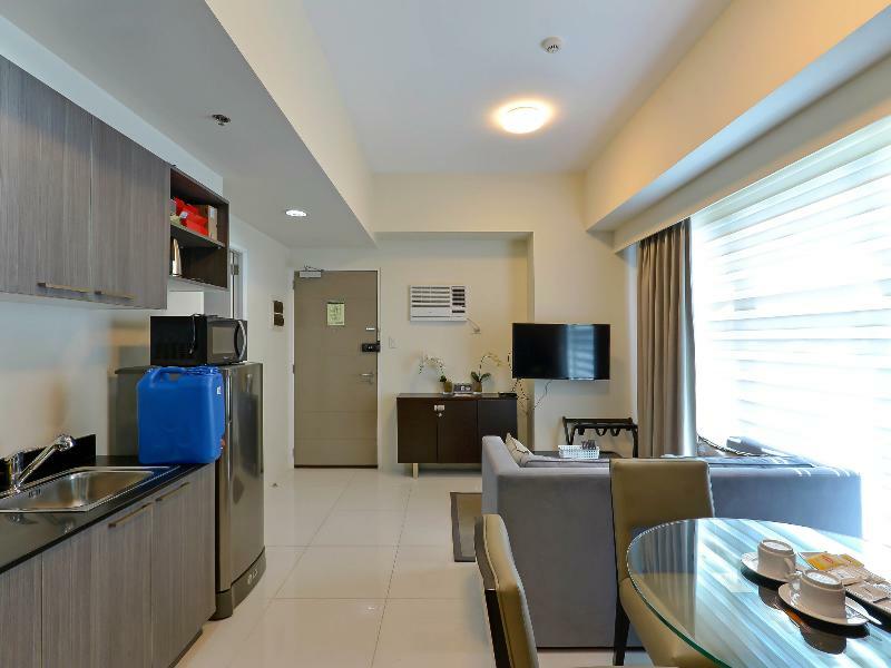 Currency Serviced Suites Pasig City Exterior foto